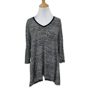 JoFit Top Womens M Medium Black Ivory Quarter Sleeve V Neck High Low Tunic